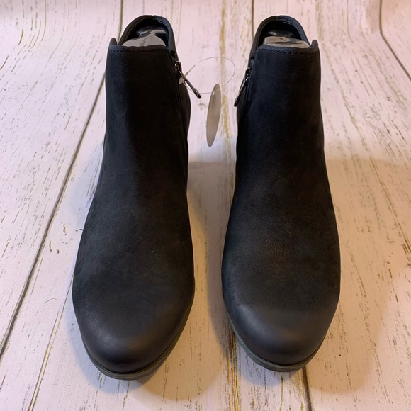 Blondo Shoes - NWT Blondo Black Leather Booties